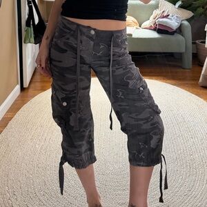 Y2K Camo Capris